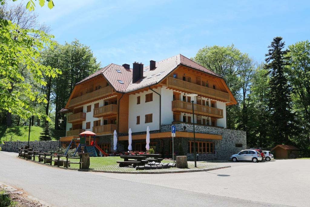 Aparthotel Snjezna Kraljica Stubicke Toplice Exterior foto