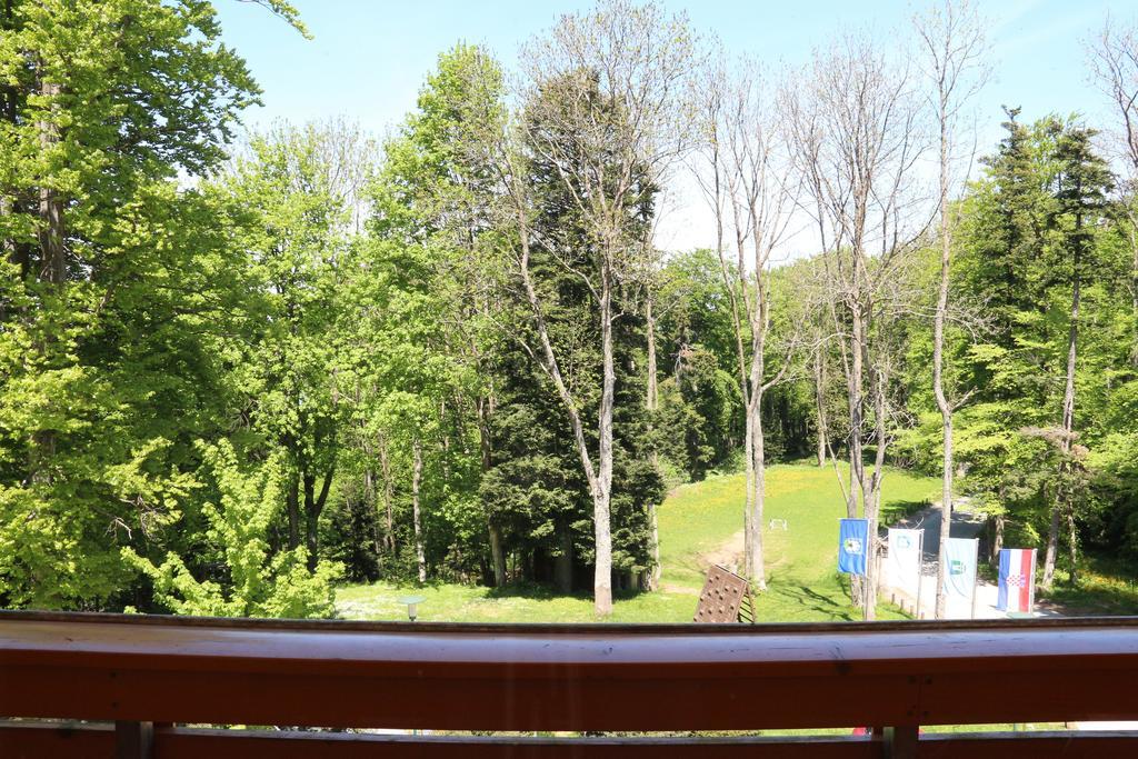 Aparthotel Snjezna Kraljica Stubicke Toplice Quarto foto